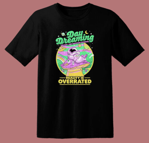 Daydream Astronaut Graphic T Shirt Style