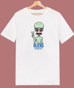 Funny Aliens Exist 80s T Shirt Style