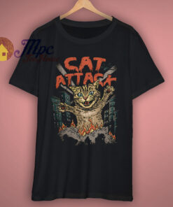 Giant Cat Attack Funny T Shirt Giant Cat Attack Funny T Shirt