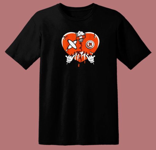 Heart Dripping Sneaker Match 80s T Shirt Style Heart Dripping Sneaker Match 80s T Shirt Style