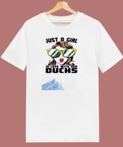 Just A Girl In Love With Her Oregon Ducks 80s T Shirt 1