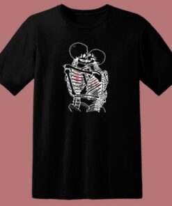Kissing Skeleton Tarot 80s T Shirt