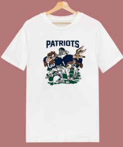 Looney Tunes New England Patriots T Shirt Style