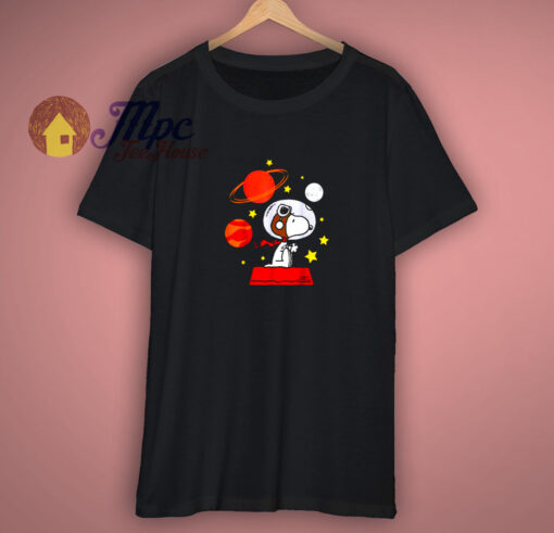 Nice Peanuts Snoopy Space Pilot Mars T Shirt