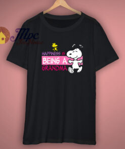 Peanuts Snoopy Happiness Is Being A Grandma T Shirt 1