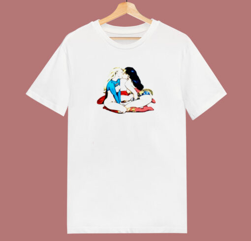 Sexy Superhero Kissing Lesbian 80s T Shirt