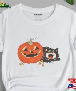 Black Cat Scared By Carved Pumpkin’s Evil Smile T-Shirt Halloween Sweatshirt Unisex Hoodie