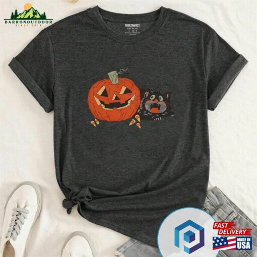 Black Cat Scared By Carved Pumpkin’s Evil Smile T-Shirt Halloween Sweatshirt Unisex Hoodie