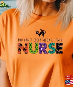 Cat Lover Nurse Halloween T-Shirt Vintage Spooky Crewneck Tee Classic