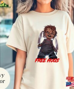 Chucky Free Hugs Childs Play Horror Movie Fan Comfort Colors Shirt Funny Halloween Spooky Vibes Classic Hoodie 3