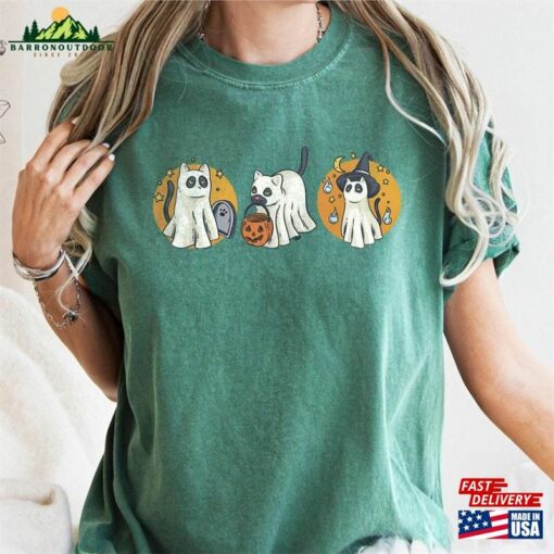 Comfort Colors® Cats Ghost Halloween Shirt Witch Cute Sweatshirt T-Shirt