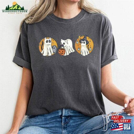 Comfort Colors® Cats Ghost Halloween Shirt Witch Cute Sweatshirt T-Shirt