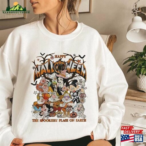 Comfort Colors® Disney Snow White And Seven Dwarfs Halloween Sweatshirt Princesses T-Shirt Classic