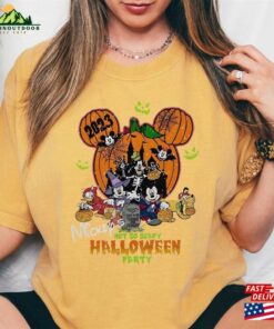 Comfort Colors® Family Halloween Shirts Mickey And Minnie Magic Kingdom Sweatshirt T-Shirt