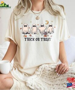 Comfort Colors® Ghost Trick Of Treat Shirt Ghosts Halloween Crescent Moon T-Shirt Hoodie