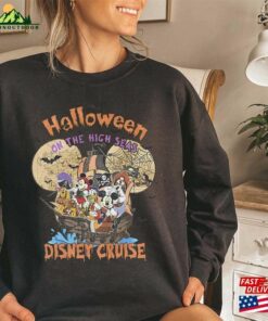 Comfort Colors® Halloween On The High Seas 2023 Sweatshirt Disney Mickey And Friends Classic T-Shirt