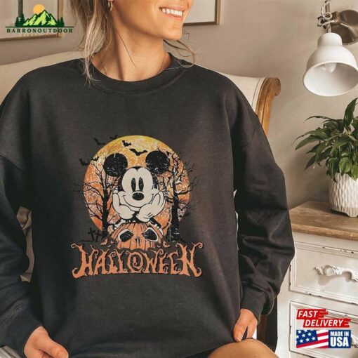 Comfort Colors® Mickey Halloween Sweatshirt Disneyworld Disney T-Shirt Hoodie