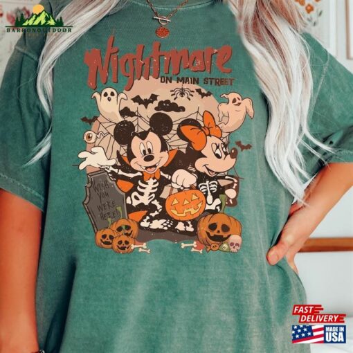 Comfort Colors® Mickey Minnie Halloween Shirt Vintage Disney Colors T-Shirt Sweatshirt Classic