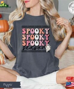 Comfort Colors Retro Halloween Ghost T-Shirt Spooky Season Tee Vintage Gift For Her Classic Sweatshirt