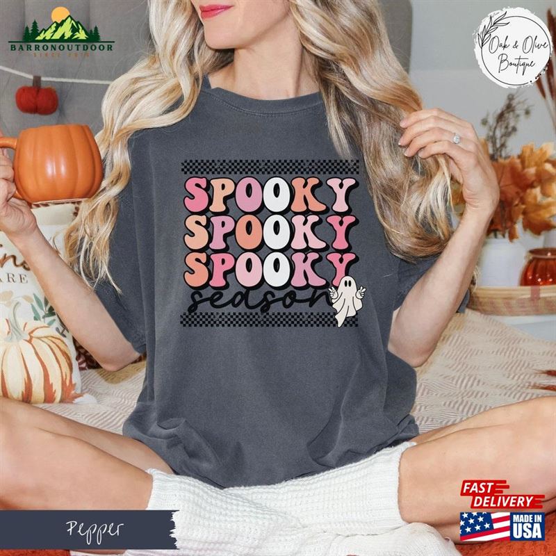 Comfort Colors Retro Halloween Ghost T-Shirt Spooky Season Tee Vintage Gift For Her Classic Sweatshirt Comfort Colors Retro Halloween Ghost T-Shirt Spooky Season Tee Vintage Gift For Her Classic Sweatshirt