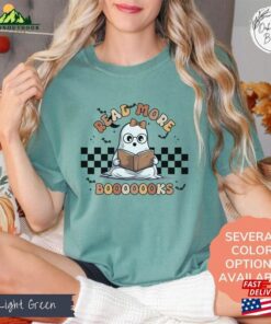 Comfort Colors Trendy Retro Halloween Reader T-Shirt Vintage Read More Books Ghost Shirt 2023 Happy Hoodie