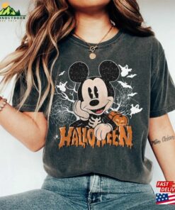 Comfort Colors Vintage Mickey Halloween Shirt Retro Disney Disneyland Hoodie Unisex