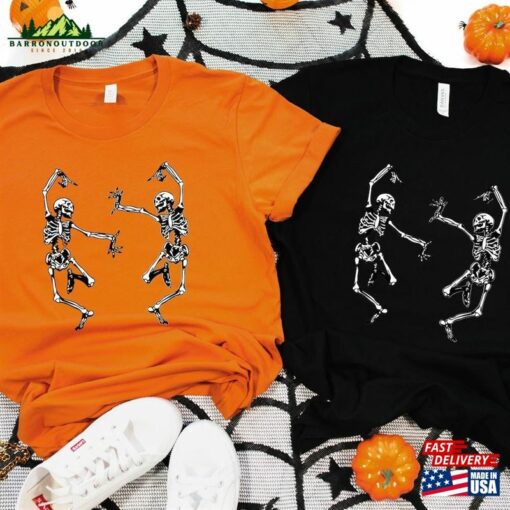 Dancing Skeletons Skeleton Halloween Shirt Sweatshirt Classic