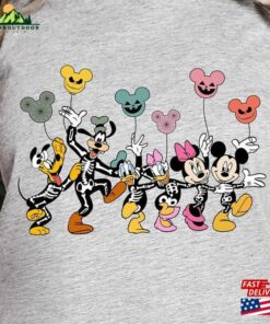 Disney 2023 Halloween T Shirt Mickey Minnie Sweatshirt T-Shirt