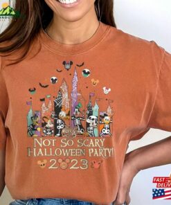 Disney Castle Halloween Shirt Mickey’s Not So Scary Party T-Shirt Classic Hoodie