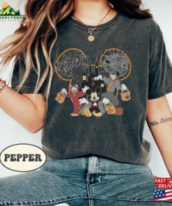 Disney Halloween 2023 Shirt Mickey And Friends Unisex Sweatshirt