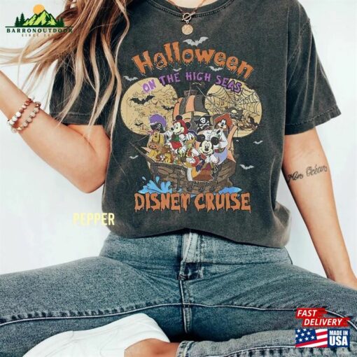 Disney Halloween On The High Seas 2023 Comfort Colors Shirt Vintage Cruise Classic Sweatshirt