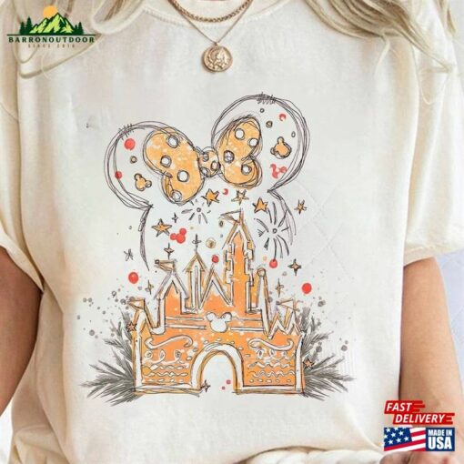 Disneyland Castle Gingerbread Christmas Shirt Minnie Sweatshirt Shirts Mickey’s Very Merry Xmas 2023 Classic T-Shirt