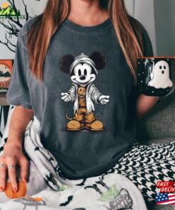 Disneyland Halloween Shirt Mickey Horror Mummies Classic T-Shirt