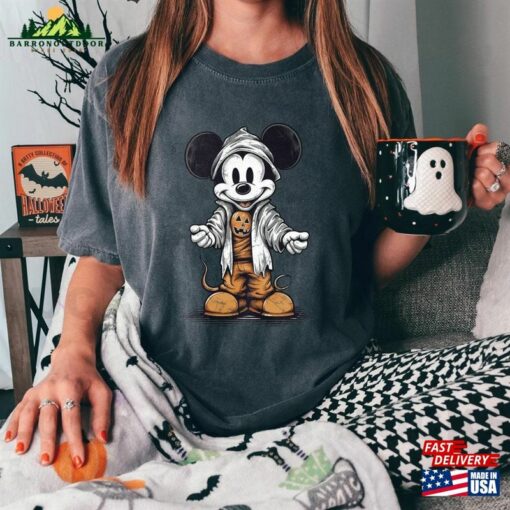 Disneyland Halloween Shirt Mickey Horror Mummies Classic T-Shirt