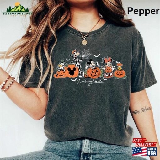 Disneyland Halloween Shirt Vintage Mickey Unisex T-Shirt