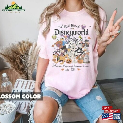 Disneyworld Vintage Est 1971 Halloween T-Shirt Trick Or Treat Disney Mickey Unisex Sweatshirt