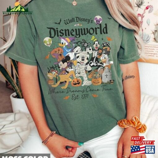 Disneyworld Vintage Est 1971 Halloween T-Shirt Trick Or Treat Disney Mickey Unisex Sweatshirt