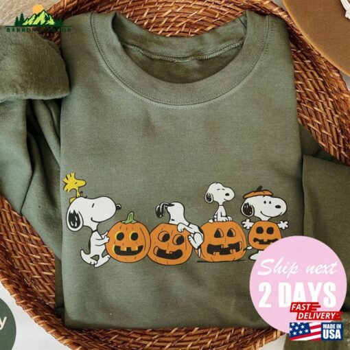 Fall Snoopy Sweatshirt Halloween Unisex Autumn Leaves Pumpkin Classic