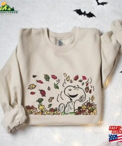 Fall Snoopy Sweatshirt Halloween Unisex Autumn Leaves Pumpkin T-Shirt Hoodie