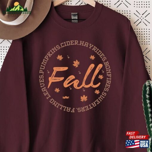 Fall Women Sweatshirt Autumn Leaves Maple Leaf T-Shirt Classic