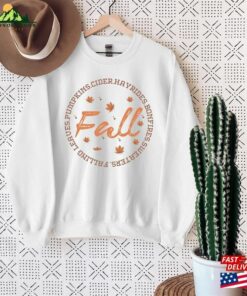 Fall Women Sweatshirt Autumn Leaves Maple Leaf T-Shirt Classic