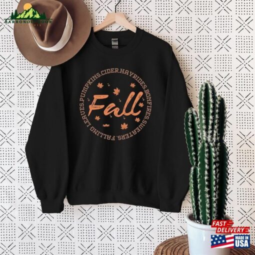 Fall Women Sweatshirt Autumn Leaves Maple Leaf T-Shirt Classic