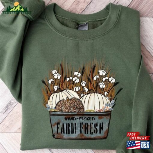 Farm Fresh Pumpkins Fall Women Sweatshirt Thanksgiving Sweater Pumpkin Classic Hoodie