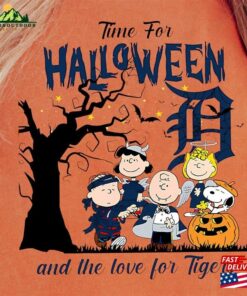 Funny Halloween Tee Dog And Gang Transparent Shirt Trendy Classic T-Shirt