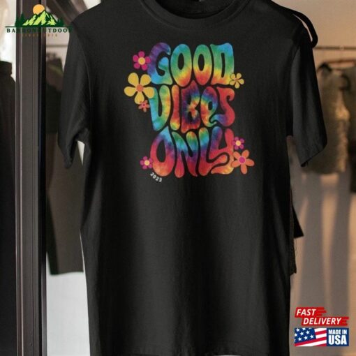 Good Vibes 2023 Colorful Psychedelic Men’S Black Tee Nwt Unisex Hoodie