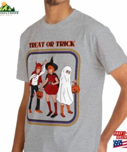 Halloween 2023 Treat Or Trick Retro Comics Spooky Gift T-Shirt Hoodie Halloween 2023 Treat Or Trick Retro Comics Spooky Gift T-Shirt Hoodie