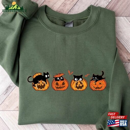 Halloween Black Cat Sweatshirt Pumpkin Shirt Sweater Classic T-Shirt