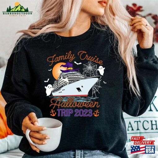 Halloween Cruise Squad Cruising Crew Spooky Season T-Shirt Trip Tee Matching Shirt Unisex Hoodie