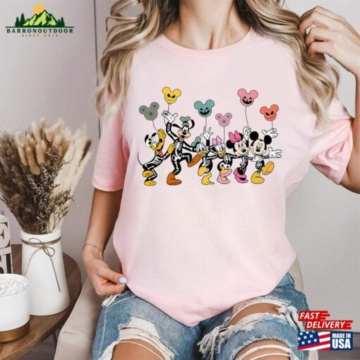 Disney 2023 Halloween T Shirt Mickey Minnie Sweatshirt T-Shirt