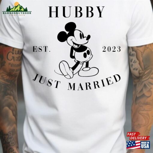 Disney 2023 Hubby Wifey Matching Shirt Sweatshirt Classic